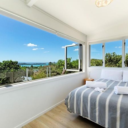Tiri Cottage - Sea Views In Oneroa By Waiheke Unlimited Isla Waiheke Exterior foto