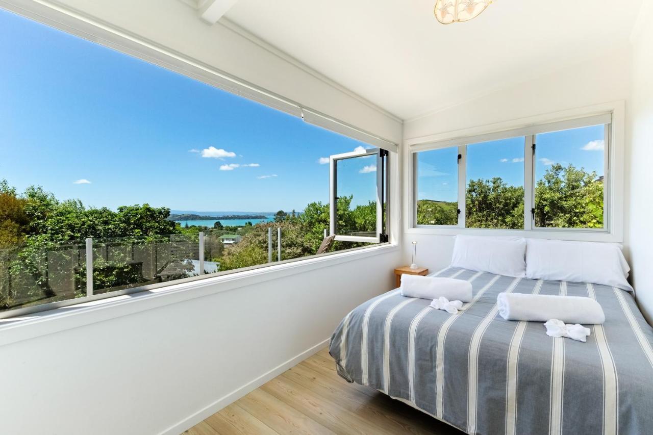 Tiri Cottage - Sea Views In Oneroa By Waiheke Unlimited Isla Waiheke Exterior foto